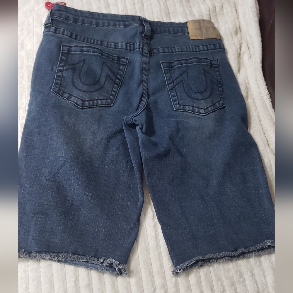 Womens knee length shorts
